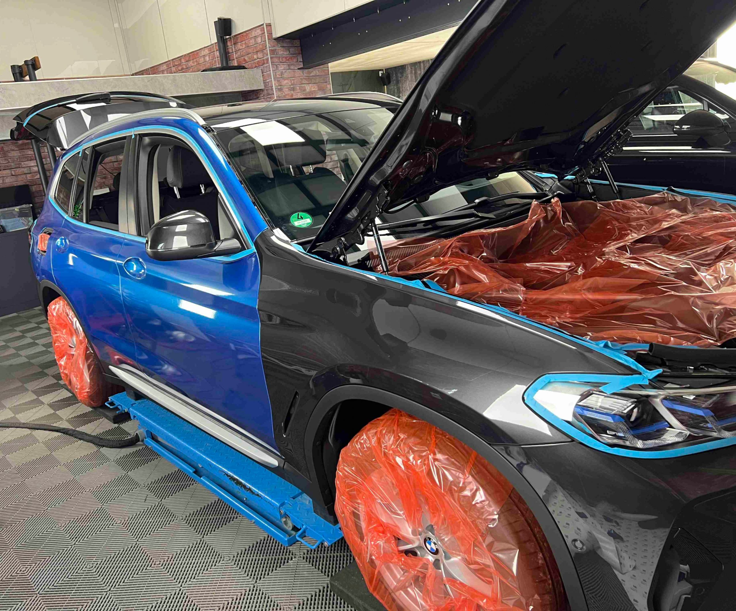 Wie teuer ist das Folieren eines Autos