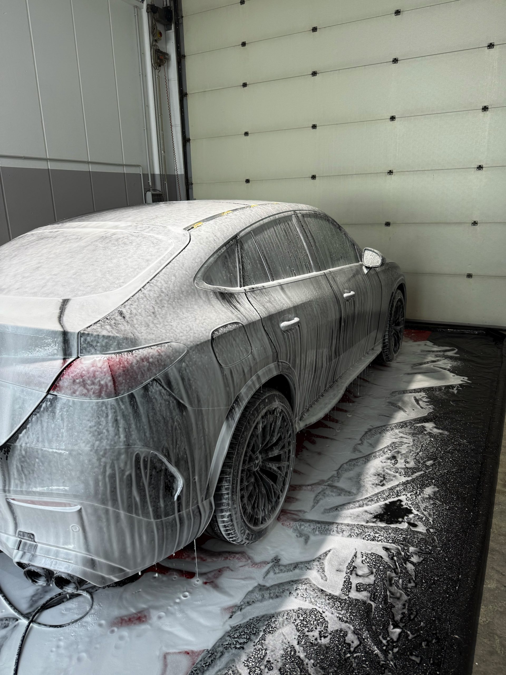 Mercedes-Benz GLC 43 AMG – Matte Charcoal Metallic (Ansicht)