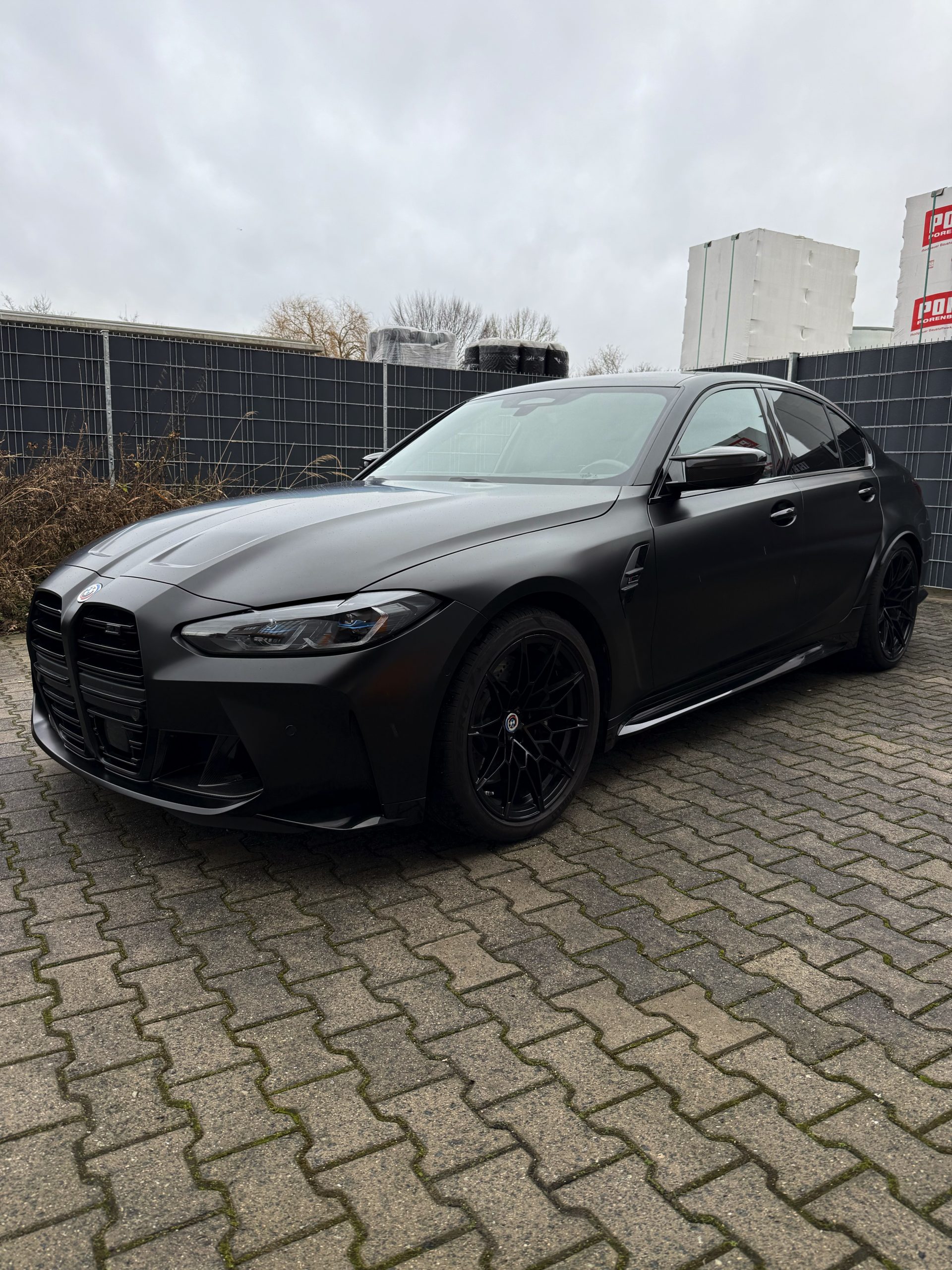 Projektbild: Mercedes EQE – Farbfolierung & Keramikversiegelung