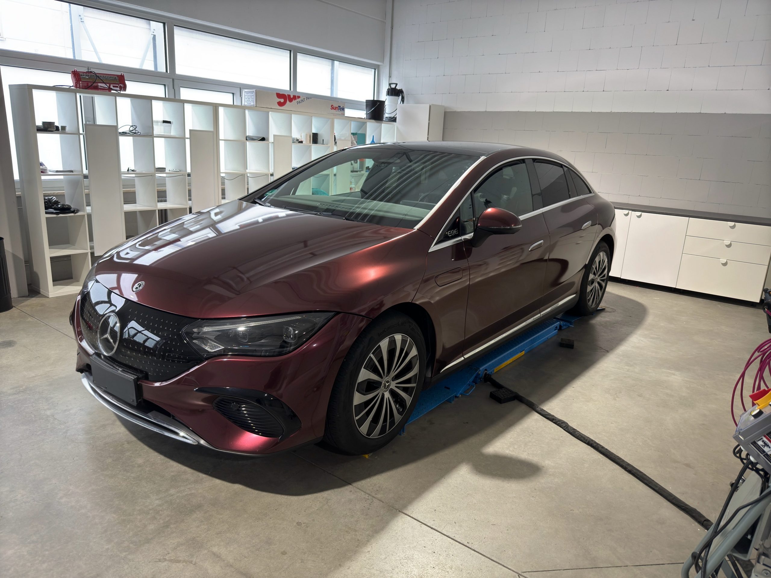 Mercedes EQE Car Wrapping – Motiv 2