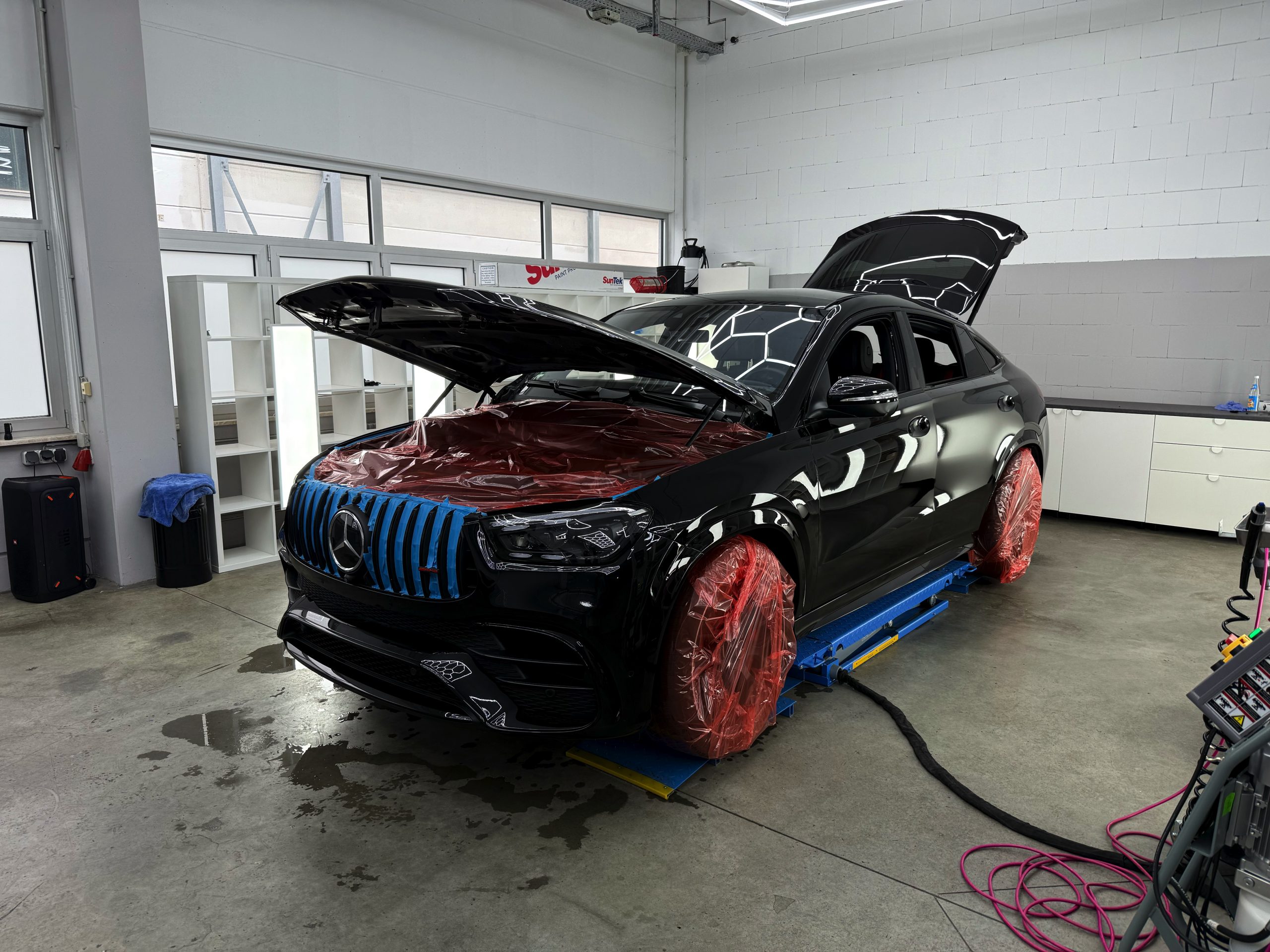 Mercedes-Benz GLE 63 AMG – Abkleben vor der Folierung