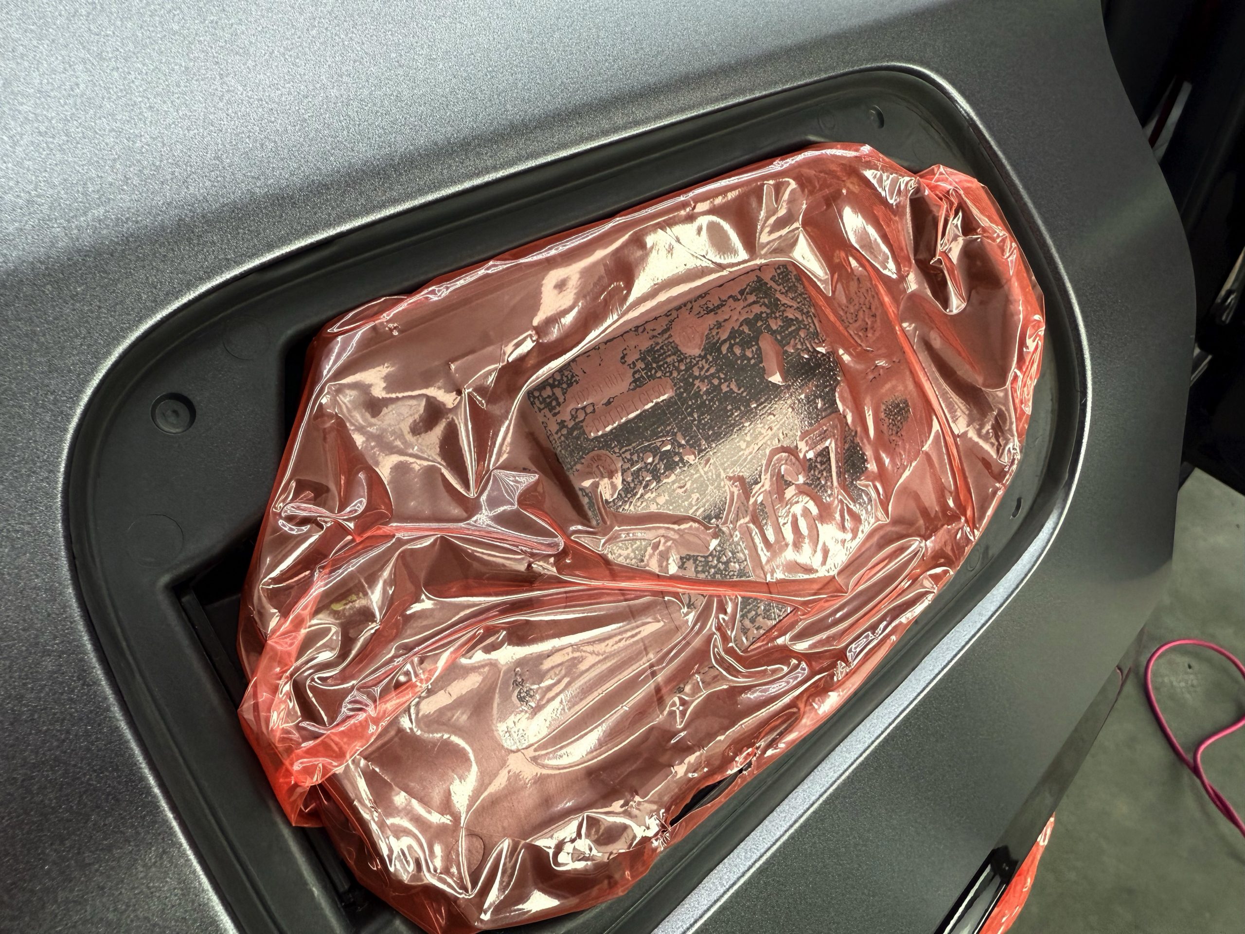 Mercedes-Benz GLE 63 AMG – Schneiden: Falzbereich