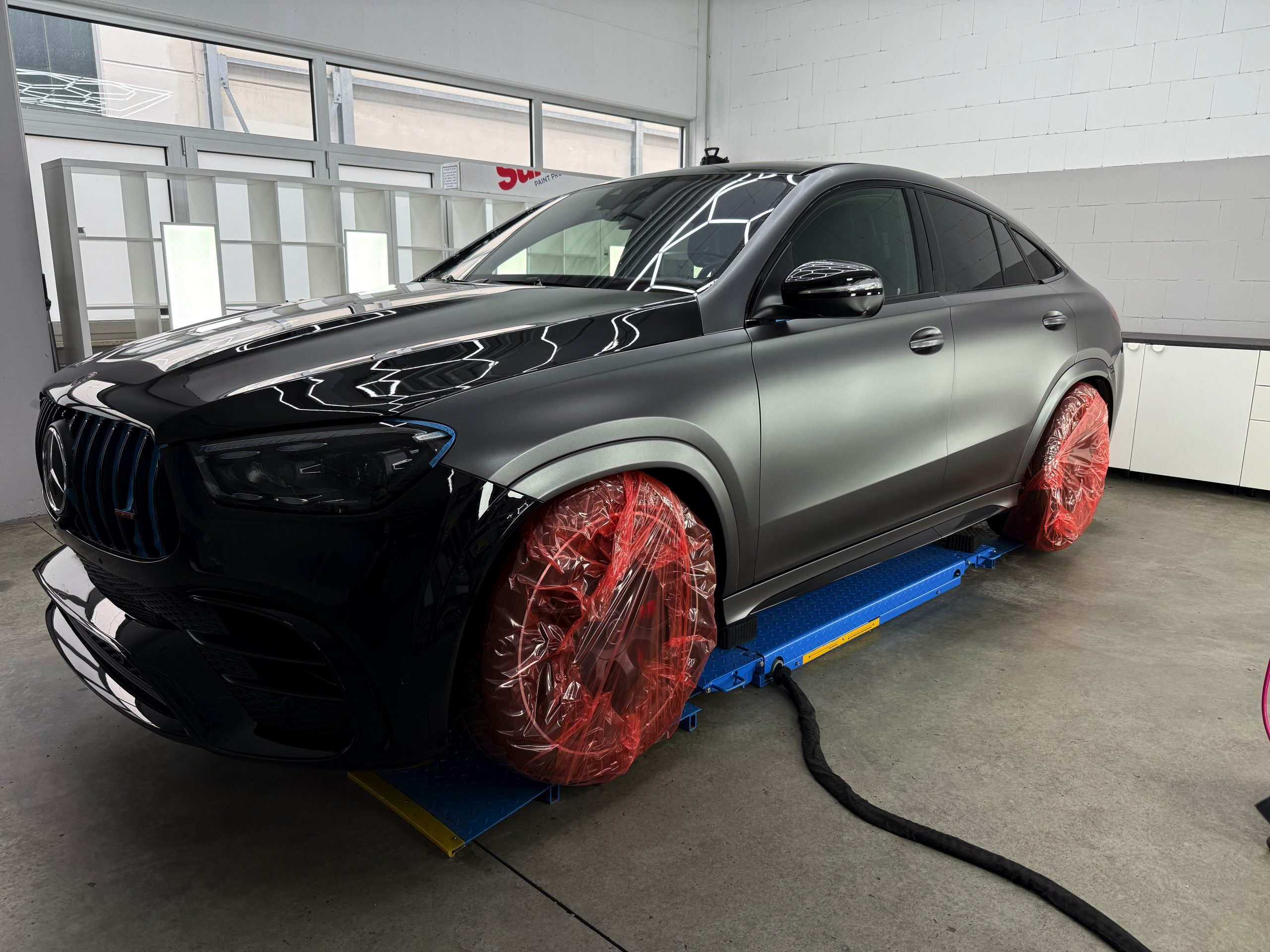 Mercedes-Benz GLE 63 AMG – Schneiden: Detail / Übergang